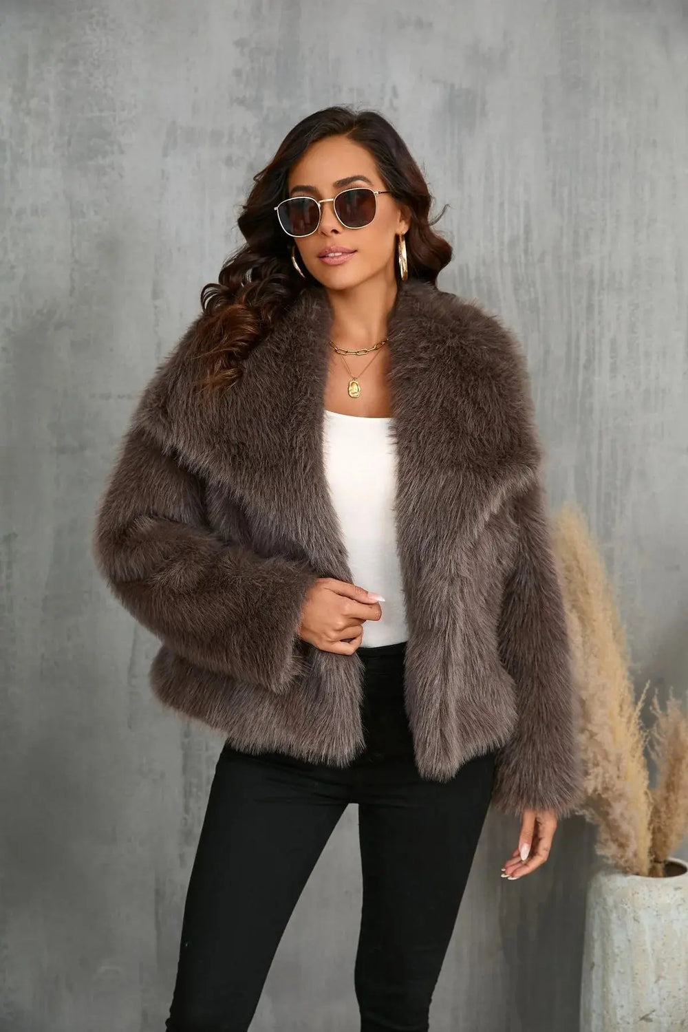 Guinevere - Women's Faux Fur Jacket