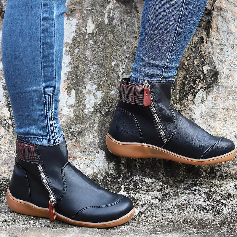 Petra - Women's Heeled Leather Ankle Boots