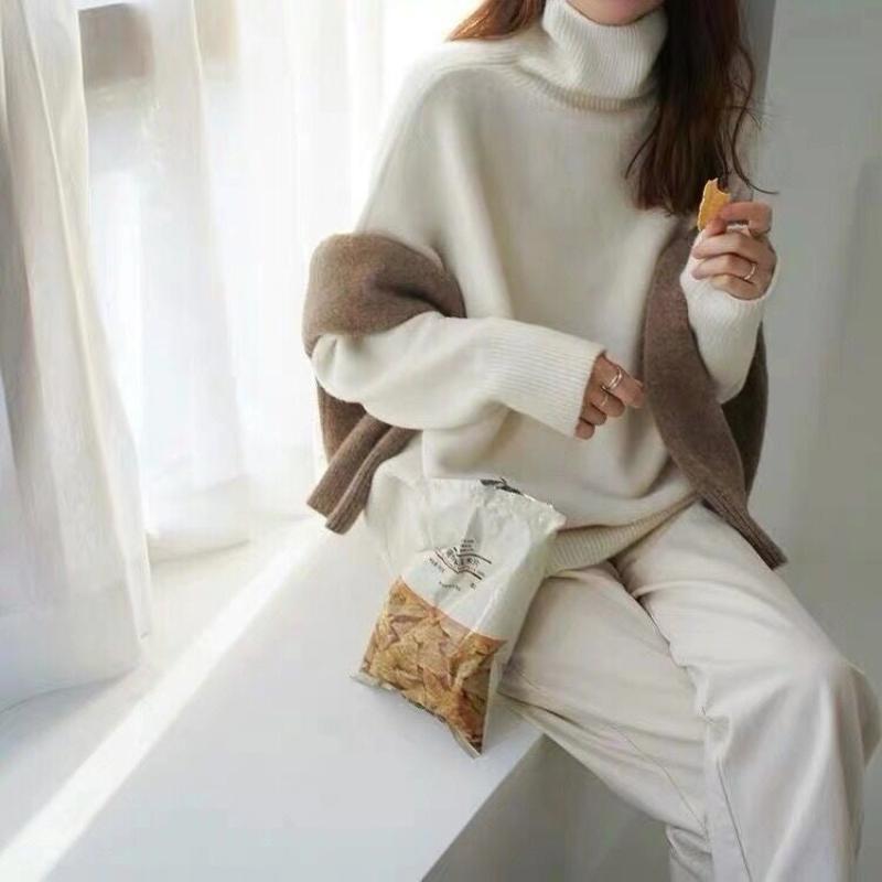 Susannah - Women's Oversized Turtleneck Knit Sweater